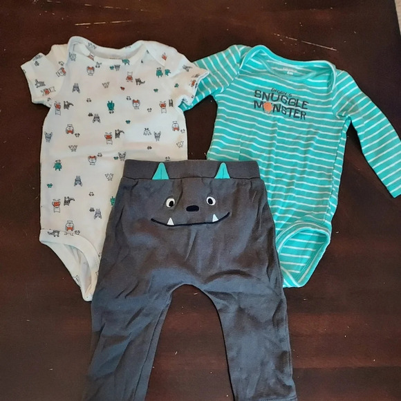 Carter's Baby 3-Piece Monster Little Character Set in Size 6M - Picture 2 of 9
